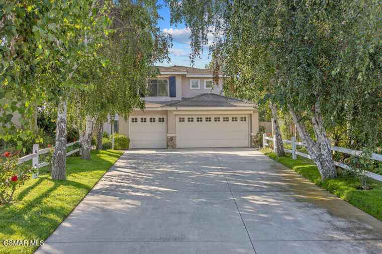 Photo of 1636 Meadowglen Ct Newbury Park, CA 91320