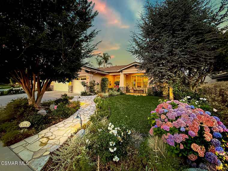 Photo of 678 Via Carro Newbury Park, CA 91320