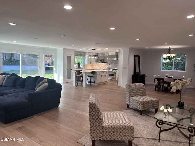 Photo of 31923 Watergate Ct Westlake Village, CA 91361