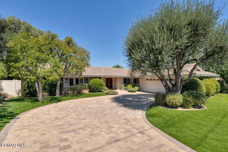 Photo of 22485 Paul Revere Dr Calabasas, CA 91302