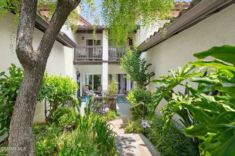 Photo of 578 Water Oak Ln Unit B Oak Park, CA 91377