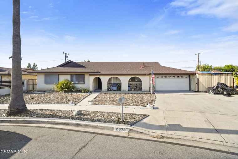 Photo of 2073 Stanford Dr Simi Valley, CA 93065
