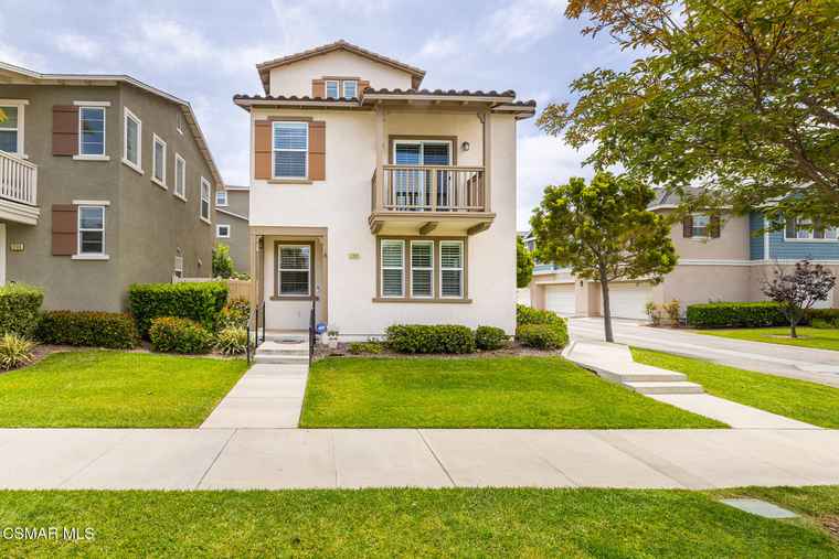 Photo of 3104 Lisbon Ln Oxnard, CA 93036