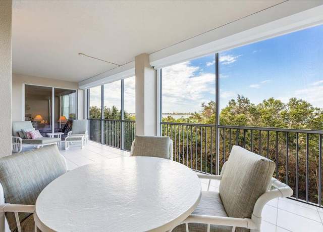 Property at 133 Vintage Bay Unit A-16, Marco Island, FL 34145, 3 beds, 2 baths