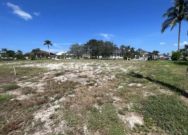 Property at 930 Goldenrod Ave, Marco Island, FL 34145