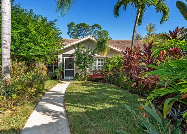 Property at 914 Augusta, Naples, FL 34113, 2 beds, 2 baths
