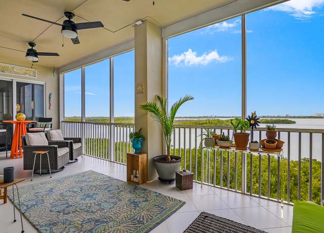 Property at 337 Vintage Bay Dr #28, Marco Island, FL 34145, 3 beds, 2 baths