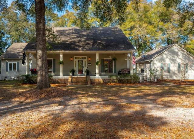 Property at 231 Sheline Dr, Havana, FL 32333, 5 beds, 3.5 baths