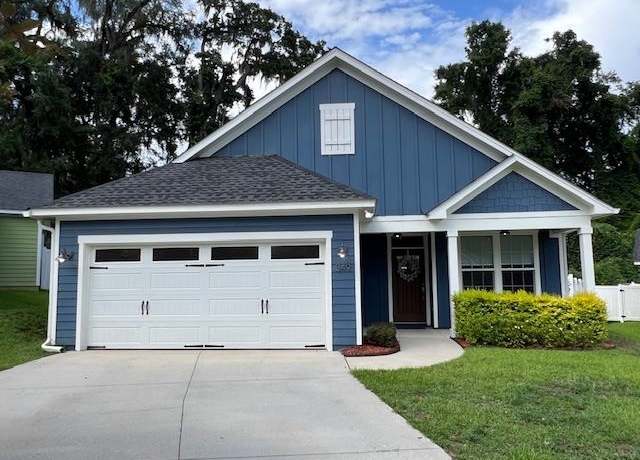 Property at 349 Gathering Oaks Dr, Tallahassee, FL, 4 beds, 2 baths