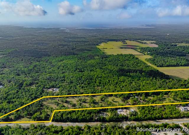 Property at 4025 Coastal Hwy, Crawfordville, FL 32327, 3 beds, 2 baths