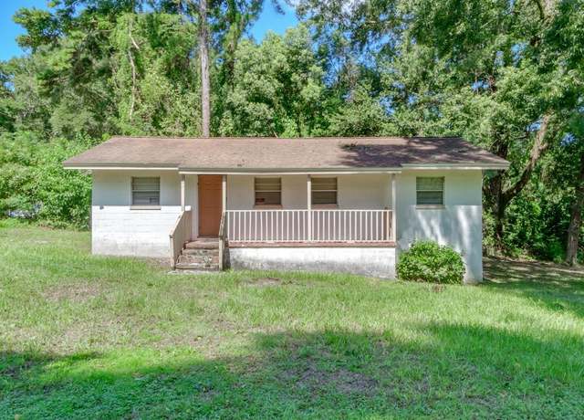 Property at 262 Bermuda Rd, Tallahassee, FL 32312, 4 beds, 2 baths