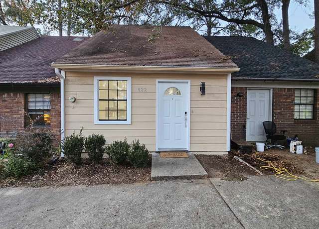 Property at 922 S Lipona Rd, Tallahassee, FL 32304, 2 beds, 2 baths