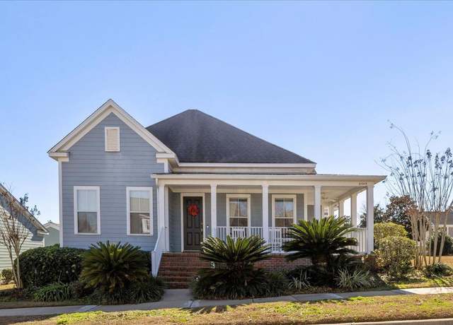Property at 2545 Twain Dr, Tallahassee, FL 32311, 3 beds, 2.5 baths