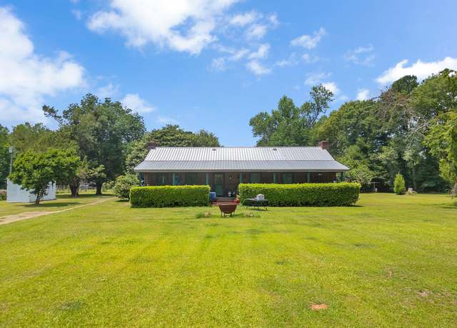 Property at 8551 Hosford Hwy, Quincy, FL 32351, 2 beds, 2 baths