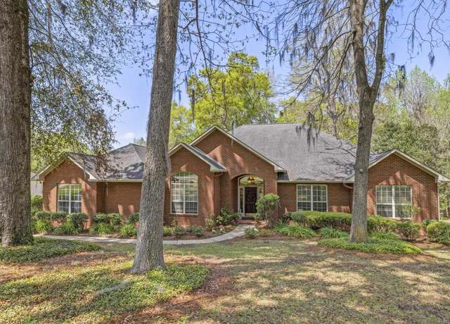 Property at 6256 Whittondale Dr, Tallahassee, FL 32312, 4 beds, 2.5 baths