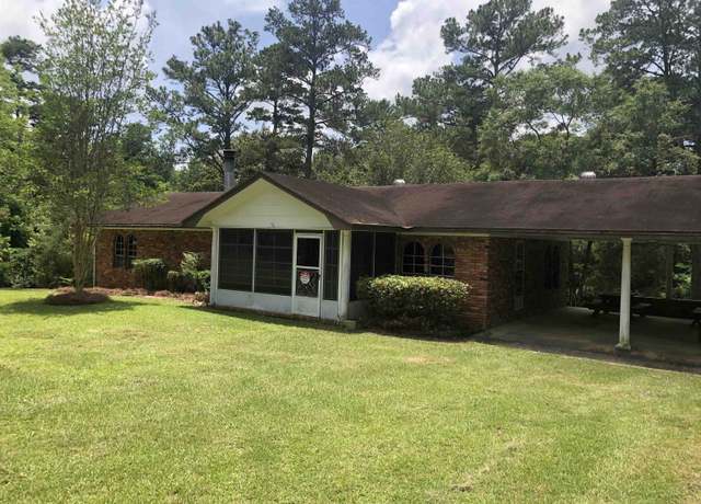 Property at 1450 Deer Run Rd, Havana, FL 32333, 2 beds, 3 baths