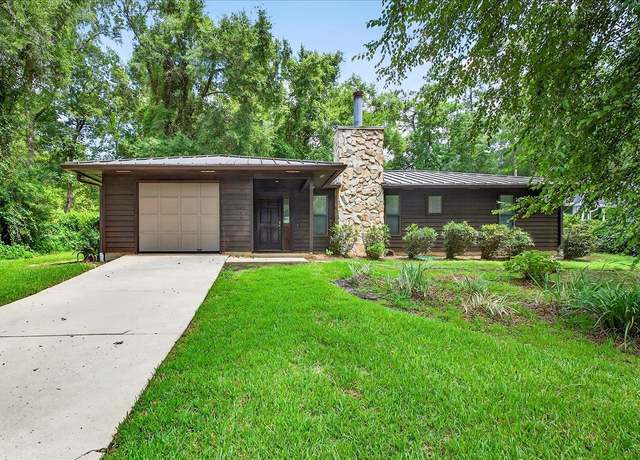 Property at 8749 Minnow Creek Dr, Tallahassee, FL 32312, 3 beds, 2 baths