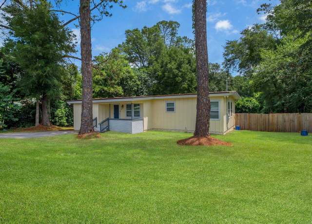 Property at 799 S Pat Thomas Pkwy, Quincy, FL 32351, 4 beds, 2 baths