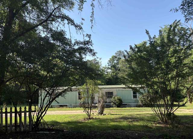 Property at 405 Cox Rd, Quincy, FL 32352, 3 beds, 2 baths