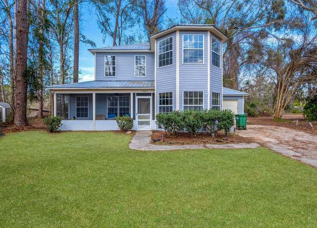 Property at 8464 Augustwood Ln, Tallahassee, FL 32311, 3 beds, 2.5 baths