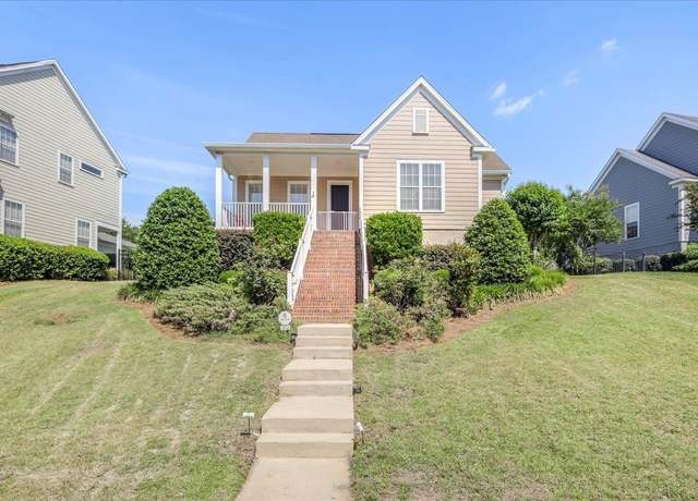 Property at 3033 Dickinson Dr, Tallahassee, FL 32311, 3 beds, 2 baths