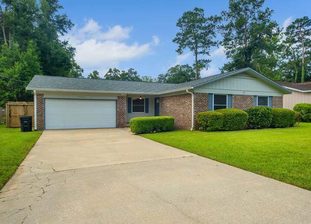 Property at 1561 Goodwood Dr, Tallahassee, FL 32308, 3 beds, 2 baths