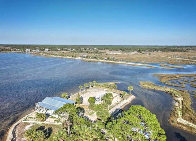Property at 21865 N Gulfview Dr, Perry, FL 32348
