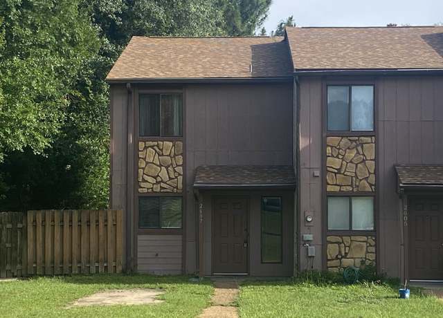Property at 2607 Clara Kee Blvd, Tallahassee, FL 32303, 2 beds, 2.5 baths
