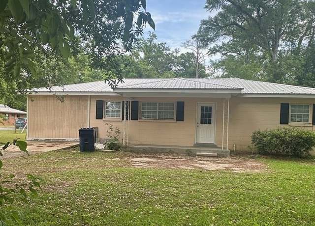 Property at 16009 SE Jeffrey St, Blountstown, FL 32424, 4 beds, 2 baths