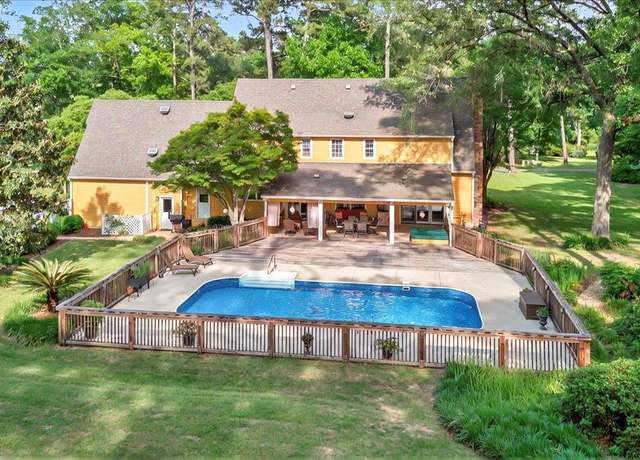Property at 9544 Hawk Ridge Rd, Tallahassee, FL 32312, 4 beds, 2.5 baths