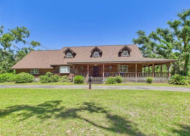 Property at 3696 Joel Aman Rd, Perry, FL 32347, 4 beds, 3.5 baths