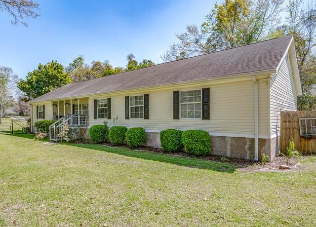 Property at 7178 Moses Ln, Tallahassee, FL 32309, 4 beds, 2 baths
