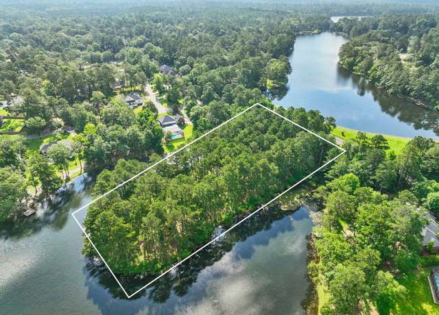 Property at 8857 Glen Abby Dr, Tallahassee, FL 32312