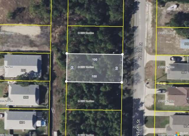 Property at 909 NE 6th St, Carrabelle, FL 32322