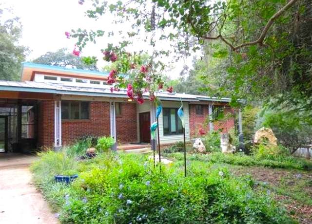Property at 1017 Cherokee Dr, Tallahassee, FL, 4 beds, 3 baths