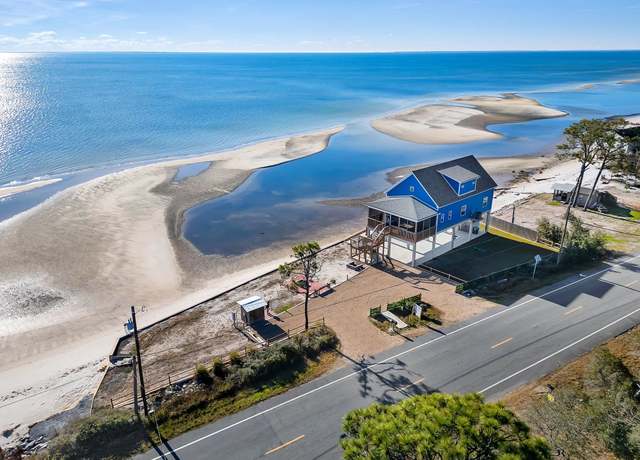Property at 2324 Coastal Highway 98 W, Carrabelle, FL 32322, 4 beds, 3.5 baths