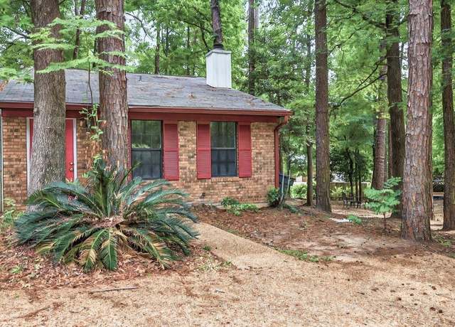 Property at 3017 Rain Valley Cir, Tallahassee, FL 32308, 2 beds, 1.5 baths