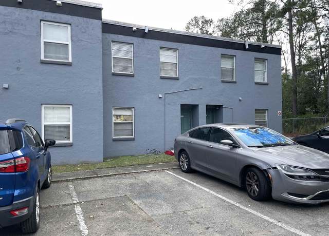 Property at 2325 W Pensacola St #136, Tallahassee, FL 32304, 2 beds, 1.5 baths
