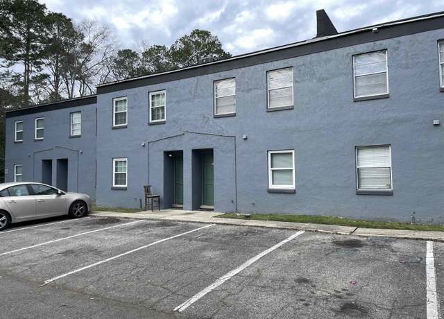 Property at 2325 W Pensacola St #140, Tallahassee, FL 32304, 2 beds, 1.5 baths