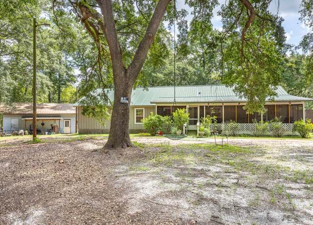 Property at 7316 Nuts Rut Rd, Tallahassee, FL 32305, 4 beds, 2 baths