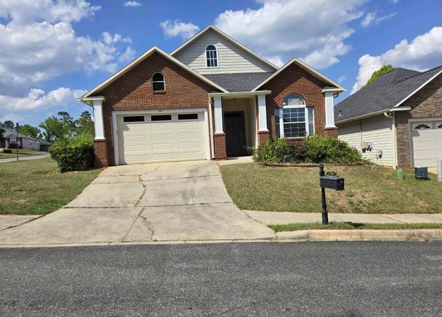 Property at 5560 Hampton Hill Cir, Tallahassee, FL 32311, 3 beds, 2 baths