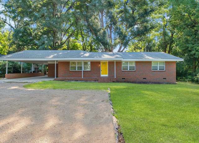 Property at 123 Columbia Dr, Tallahassee, FL 32304, 4 beds, 2 baths