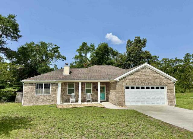 Property at 132 Juniper Dr, Crawfordville, FL 32327, 3 beds, 2 baths