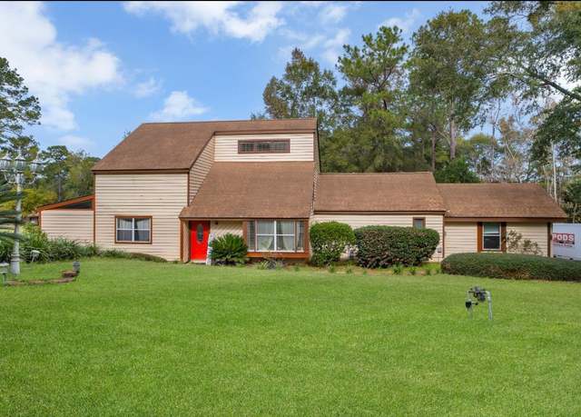 Property at 4048 Roscrea Dr, Tallahassee, FL 32309, 3 beds, 2.5 baths