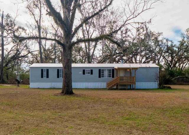 Property at 324 NE Delphinium Dr, Madison, FL 32340, 2 beds, 2 baths
