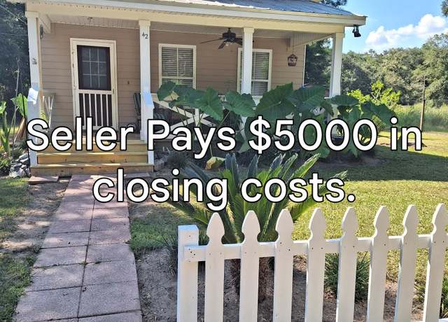 Property at 42 John David Dr, Crawfordville, FL 32327, 3 beds, 2.5 baths