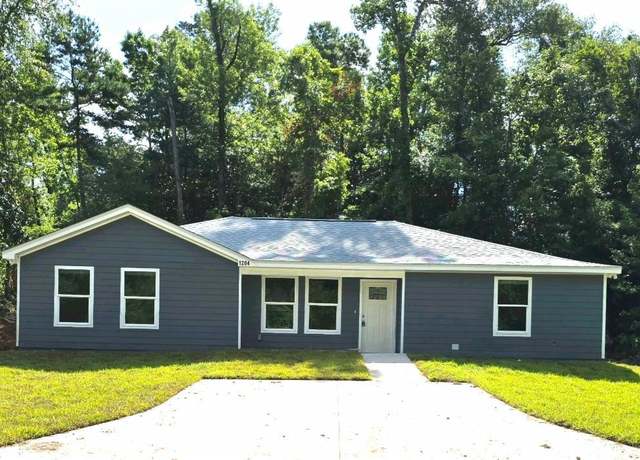 Property at 1204 Canal St, Quincy, FL 32351, 4 beds, 2 baths