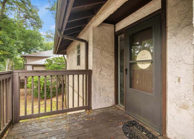 Property at 407 Westwood Dr, Tallahassee, FL 32304, 2 beds, 2 baths