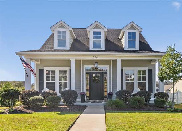 Property at 2541 E Orange Ave, Tallahassee, FL 32311, 3 beds, 2.5 baths