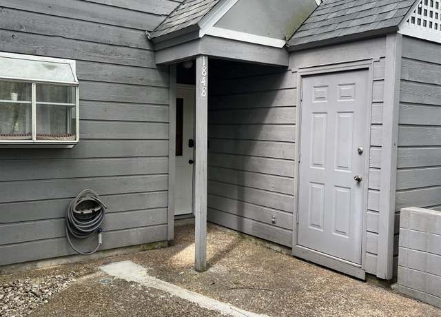 Property at 1848 Nicklaus Dr, Tallahassee, FL 32301, 2 beds, 2.5 baths